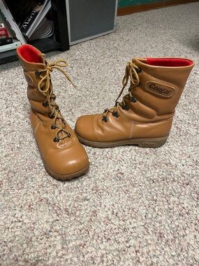 Vintage 70s Cougar leather square toe Tan Lace-Up Winter Boots